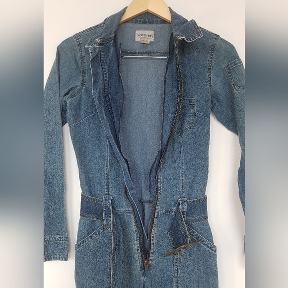 [SIDESTREET FASHIONS] Stretchy Jean Jumpsuit with Belt - Picture 6 of 16